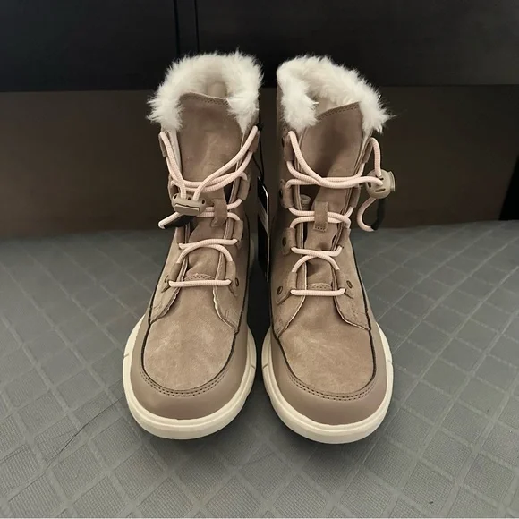 NWT Sorel Explorer II Joan Faux Fur boots - Picture 3 of 7